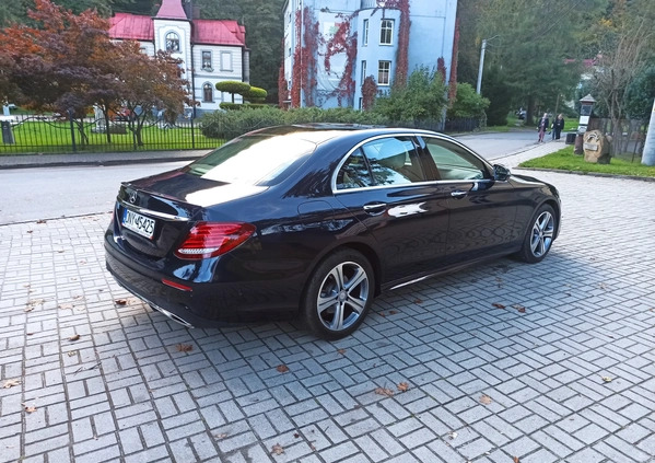 Mercedes-Benz Klasa E cena 110000 przebieg: 68000, rok produkcji 2017 z Głuchołazy małe 352